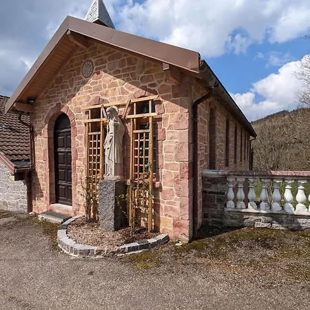 Ancienne Chapelle Amenagee En Independant Avec Terrasse Et Cheminee Country house