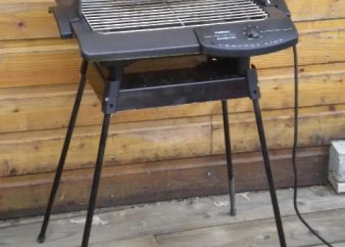 Ancienne Chapelle Amenagee En Independant Avec Terrasse Et Cheminee - Fr-1-589-463 *