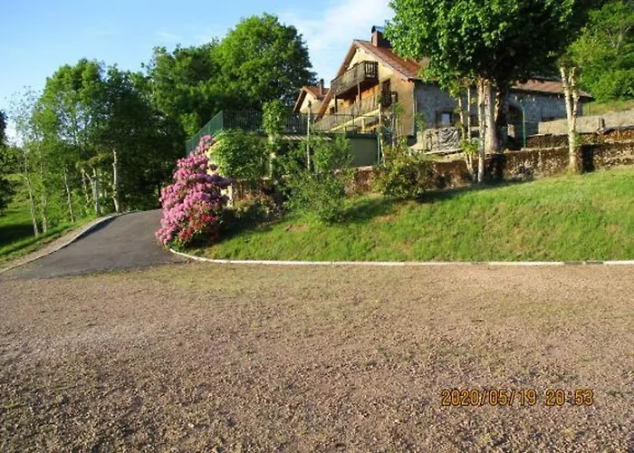 Ancienne Chapelle Amenagee En Independant Avec Terrasse Et Cheminee - Fr-1-589-463 *