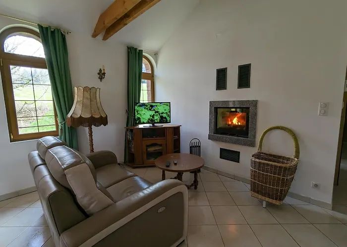 Ancienne Chapelle Amenagee En Independant Avec Terrasse Et Cheminee - Fr-1-589-463 Prázdninový dům