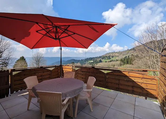 Ancienne Chapelle Amenagee En Independant Avec Terrasse Et Cheminee - Fr-1-589-463 *